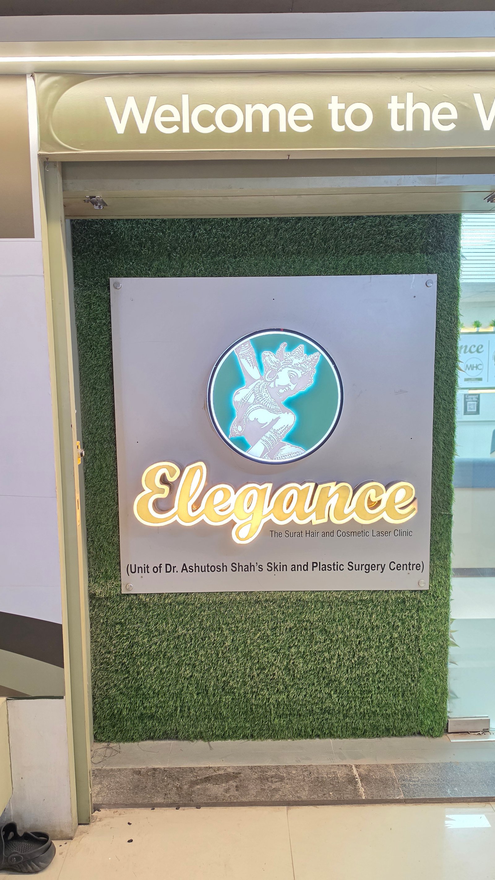 Vesu, Surat, Elegance Transgender Clinic centre in Surat